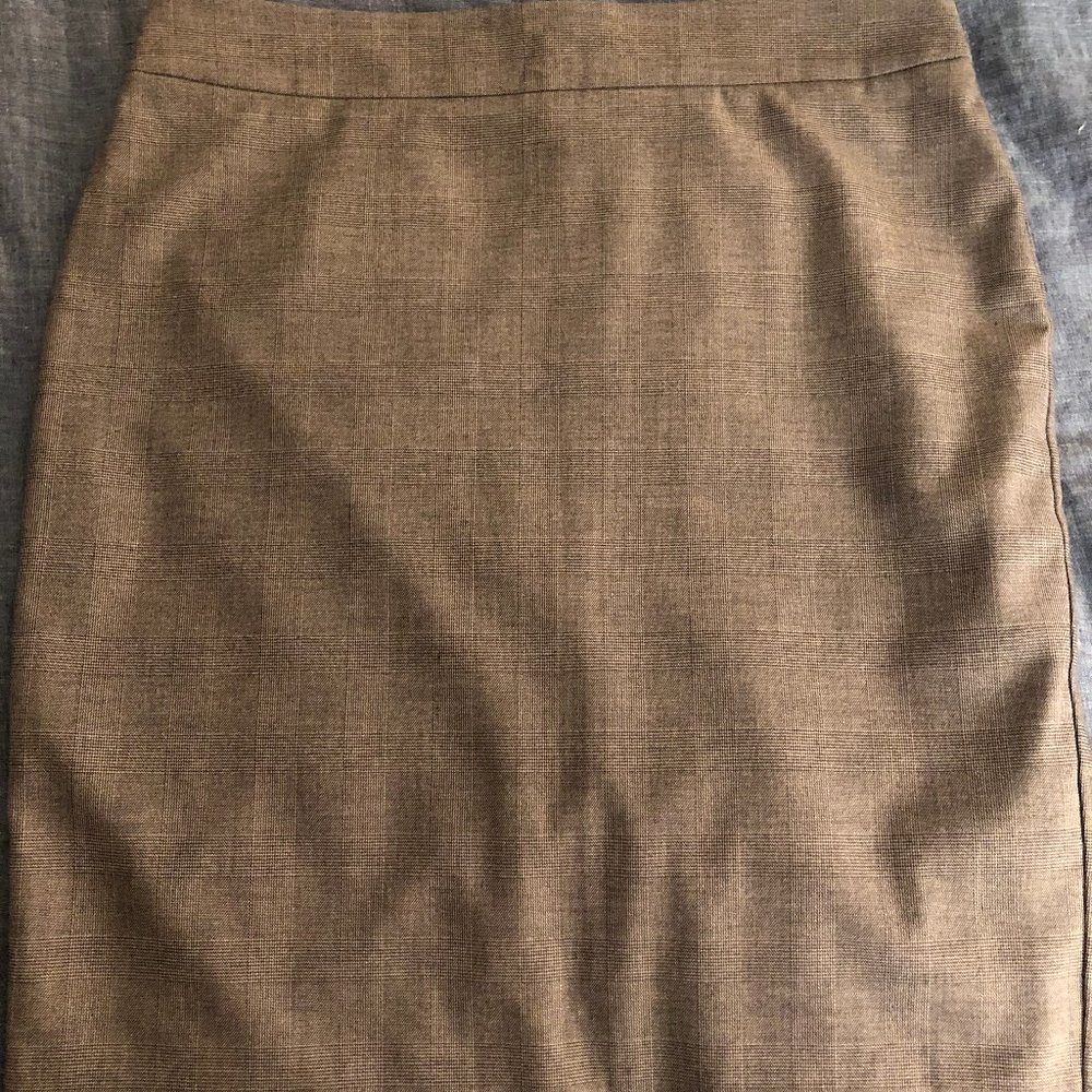 Ann Taylor pencil skirt, black and white plaid